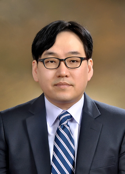 Dr. Han Sang Min