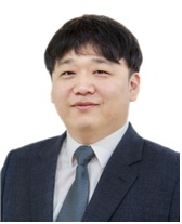 Dr. Kim, Youngrae